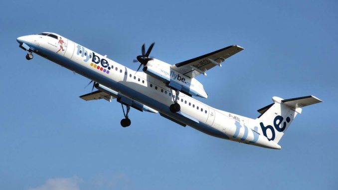 Flybe Dash 8 Q400 (Credit: Adrian Pingstone)