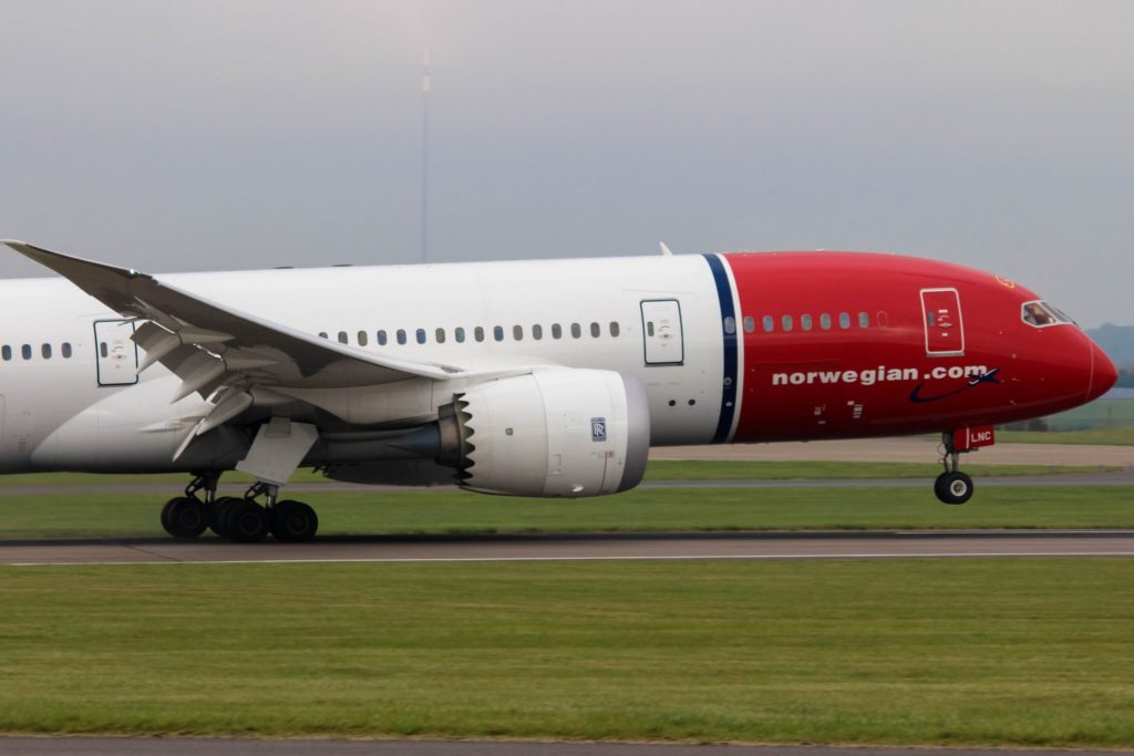 Norwegian 787 landing at Cardiff Airport (Image: Nick Harding/TransportMedia UK)