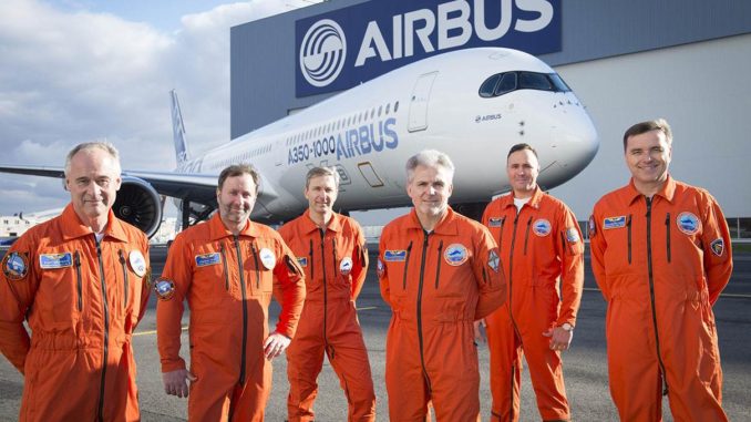 Airbus A350-1000 First flight crew (Image: Airbus)