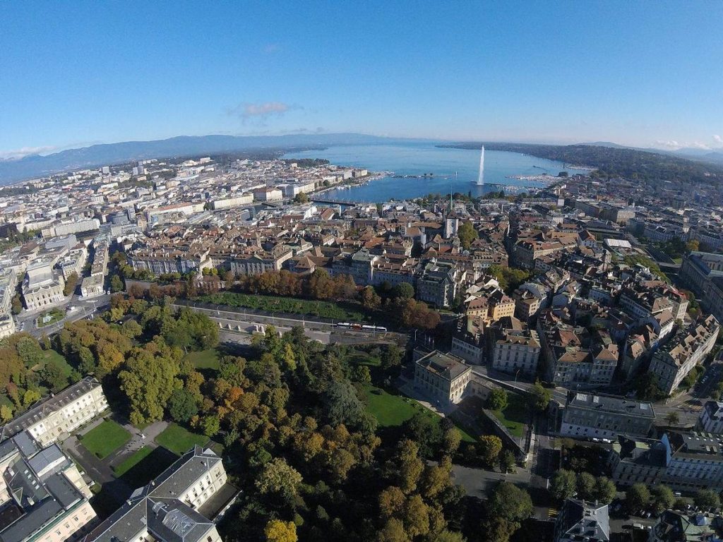 Overlooking Geneva (image: Alexey M/ CC 4.0)