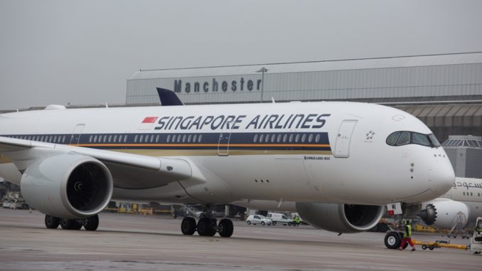 Singapore celebrates 1 year of the A350 at Manchester