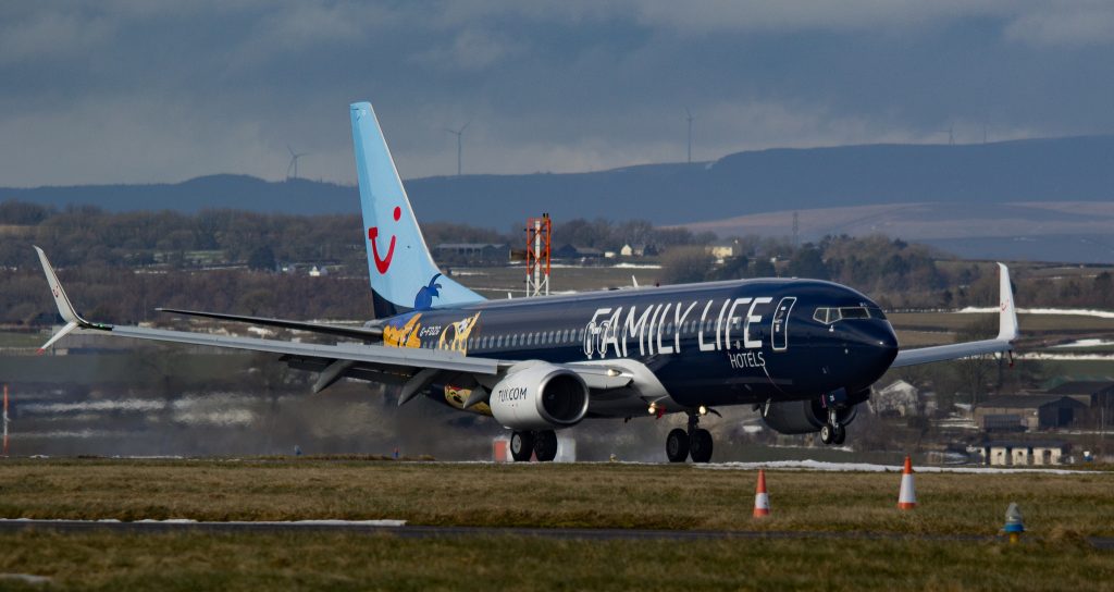 TUI Family Life Boeing 737-800