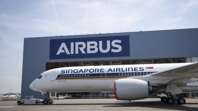A350-XWB-Ultra-Long-Range-Singapore-Airlines-MSN220-rolls-out-of-paint-shop-011