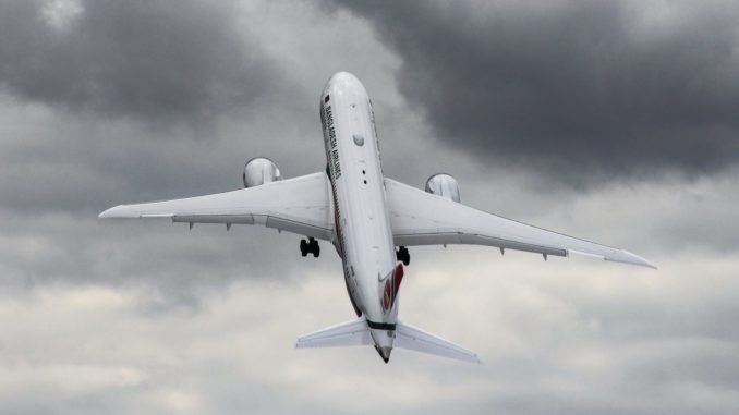 Boeing demonstrated the 787-8 with a near vertical take-off (Image: Aviation Media Agency)