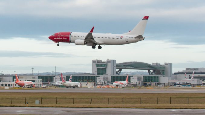 Norwegian 737-800 (Image: Simon Wright)