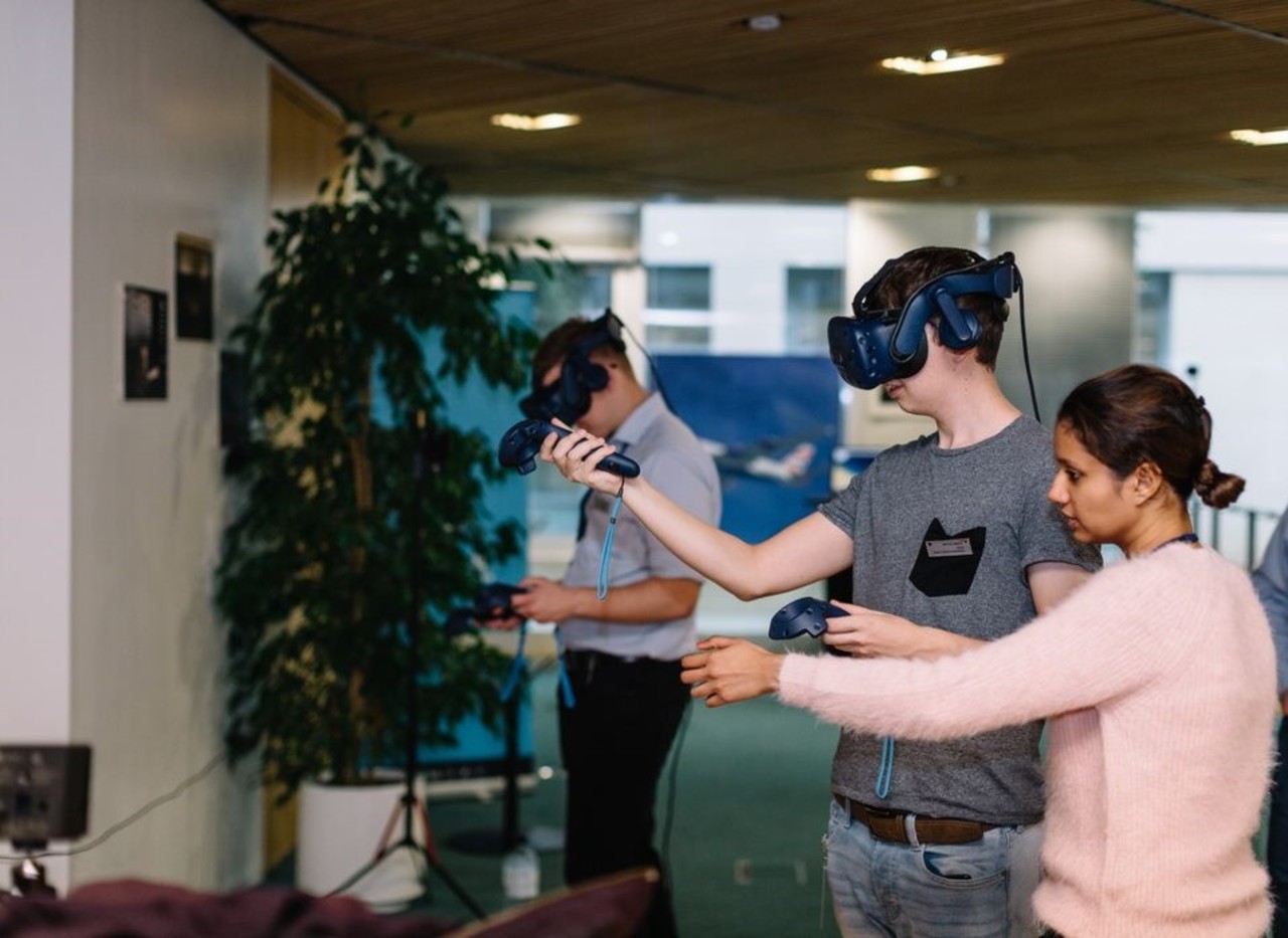 Trying out the Virtual Reality experience (Image: BA/Stuart Bailey)
