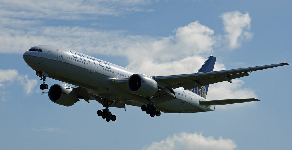 A United Airlines Boeing 777