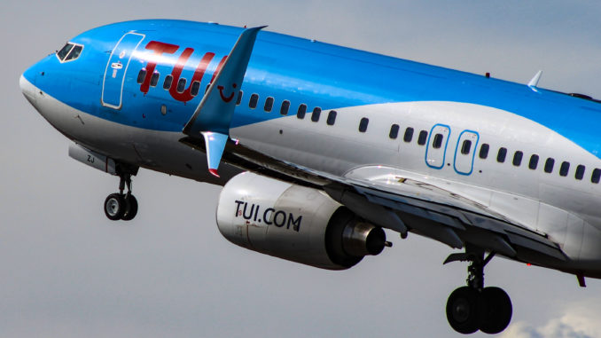 Tui Airways UK Boeing 737-800