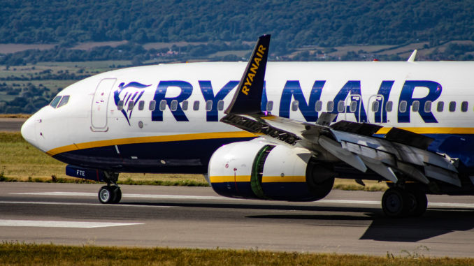 Ryanair Boeing 737-800 (Image: Max Thrust Digital)