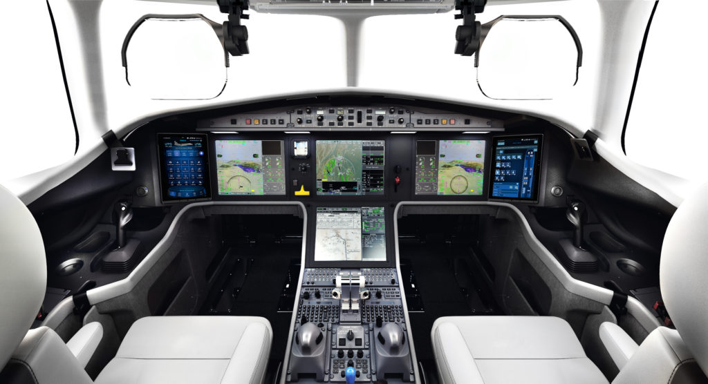 Dassault Falcon 6X Flight deck