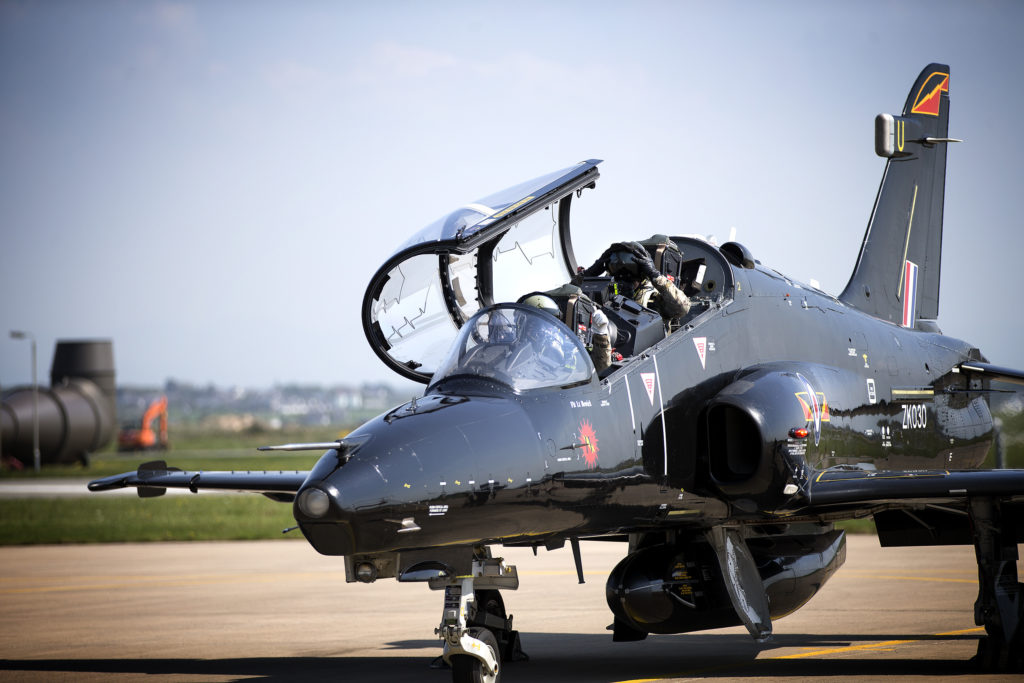 25(F) Squadron Hawk T2