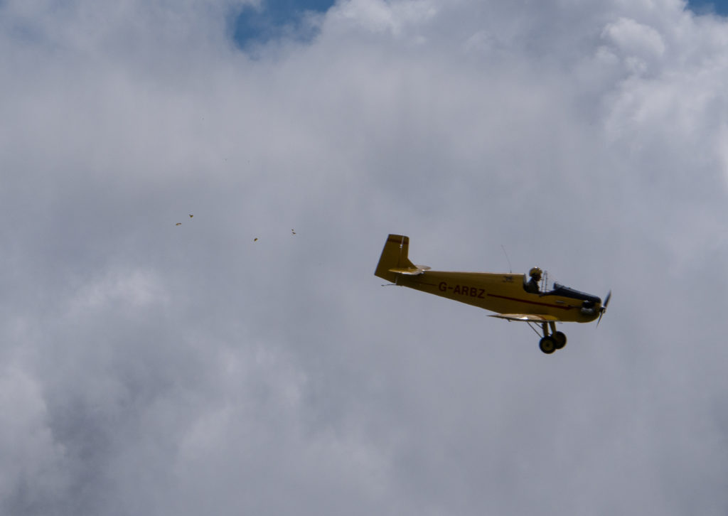 Turbulent Display Team balloon popping