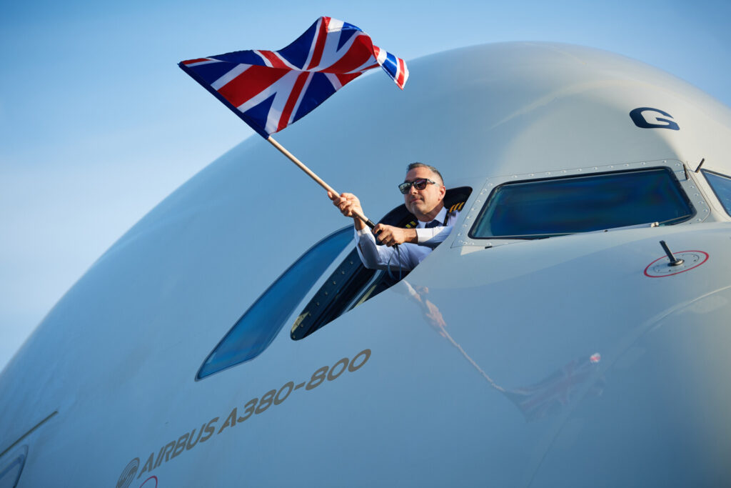 Etihad A380 in London