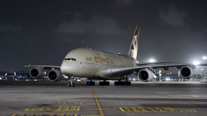 Etihad A380 lands in Mumbai