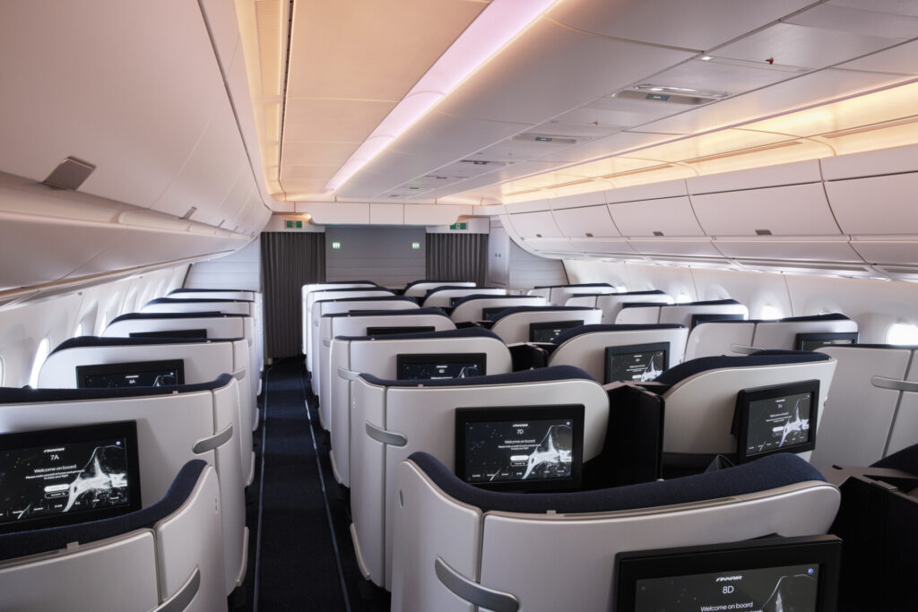 Finnair A350 Business Class Cabin_Moodlights