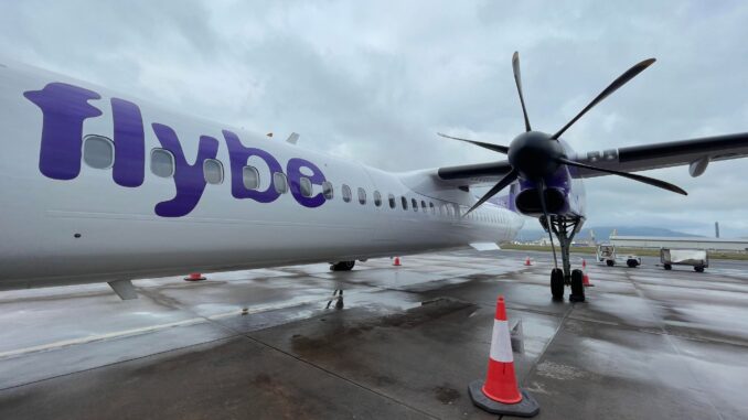 Flybe Dash 8 (Image: Harrison Sharp)