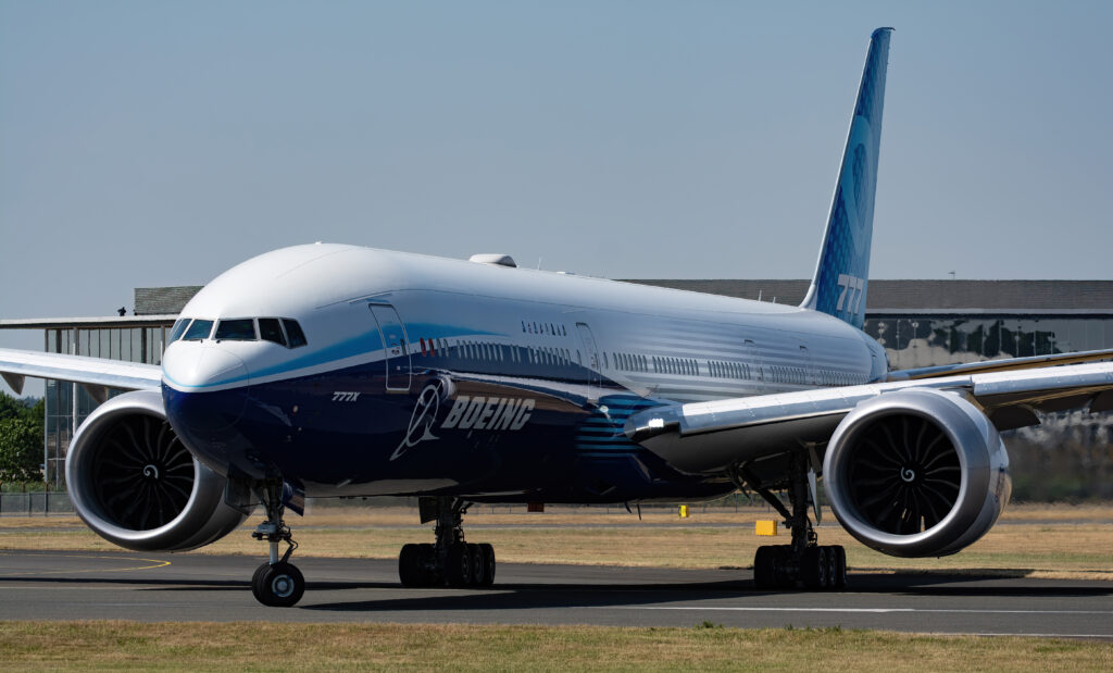 The Boeing 777-9 lines up on Runway 24 at Farnborough (Image: UK Aviation Media)