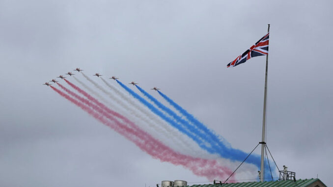 Red Arrows pass over Buckingham Palace (Image: Crown Copyright 2023)