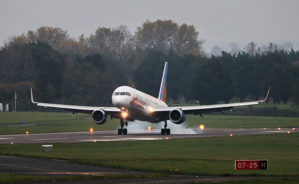 G-LSAC arrives at St Athan from Manchester to be parted out and scrapped. (Image: Kieran Marshall)